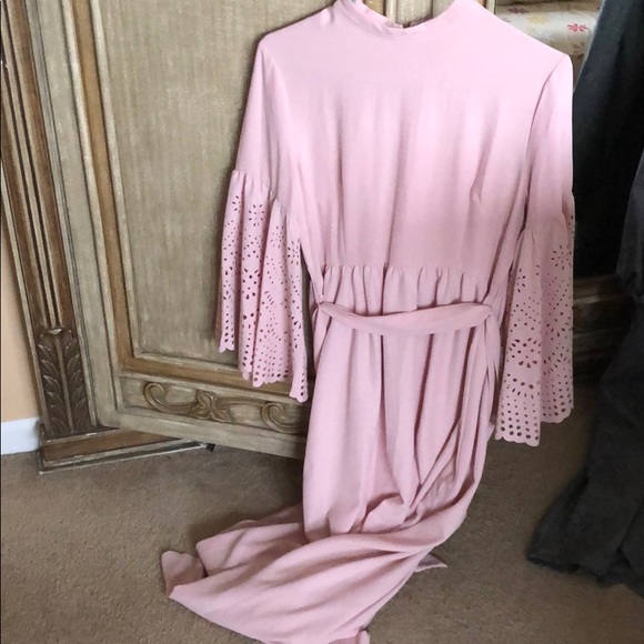 Dress - Picture 4 of 5